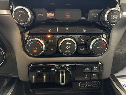Used 2023 RAM 1500 Big Horn AWD/4WD image 20