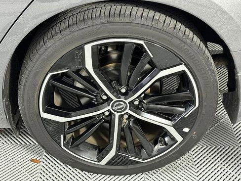 Certified 2024 Nissan Altima 2.5 SR w/ SR Premium Package FWD image 10
