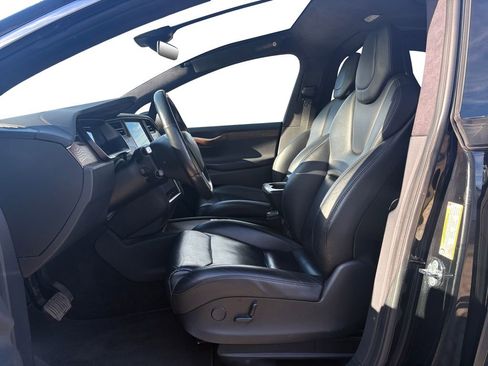 Used 2019 Tesla Model X 100D image 10