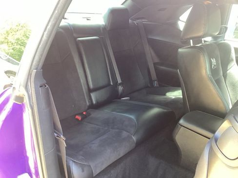 Used 2016 Dodge Challenger R/T Scat Pack w/ Leather Interior Group RWD image 38