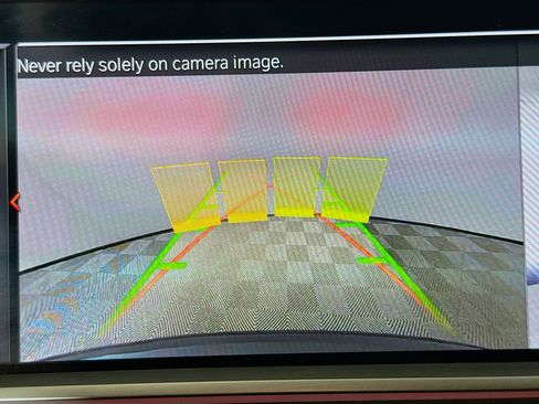 Used 2022 BMW X7 M50i w/ Dynamic Handling Package image 19