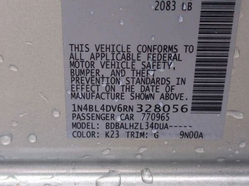 Used 2024 Nissan Altima 2.5 SV image 33