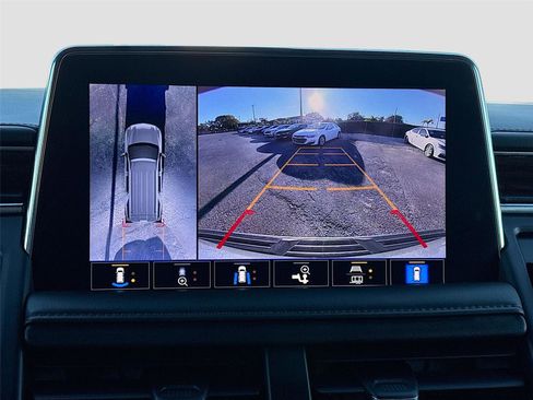 Used 2021 Chevrolet Suburban High Country image 16