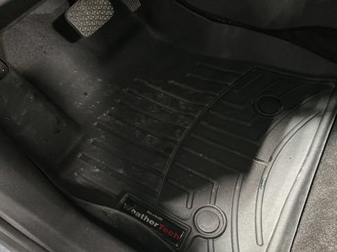 Used 2022 Buick Encore GX Essence w/ Advanced Technology Package FWD image 11