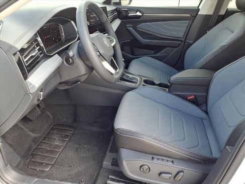 New 2026 Volkswagen Jetta SEL FWD image 10