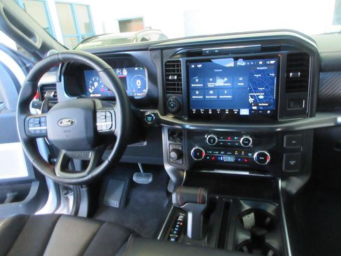 Used 2025 Ford F150 Raptor AWD/4WD image 45