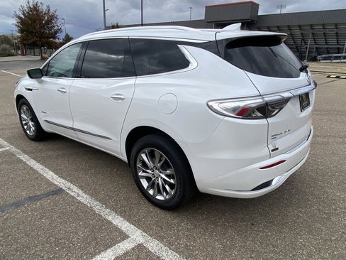 Used 2022 Buick Enclave Avenir w/ Avenir Technology Package image 6