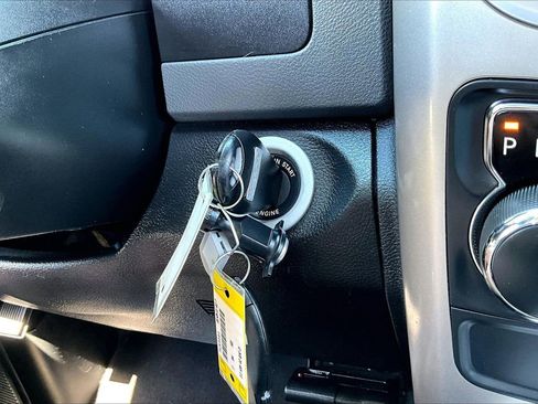 Certified 2017 RAM 1500 Big Horn RWD image 26