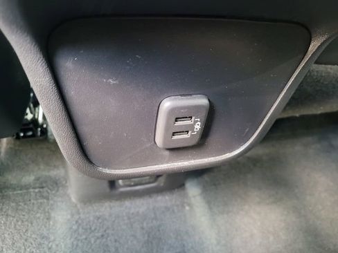 Used 2024 Chevrolet Equinox RS FWD image 11
