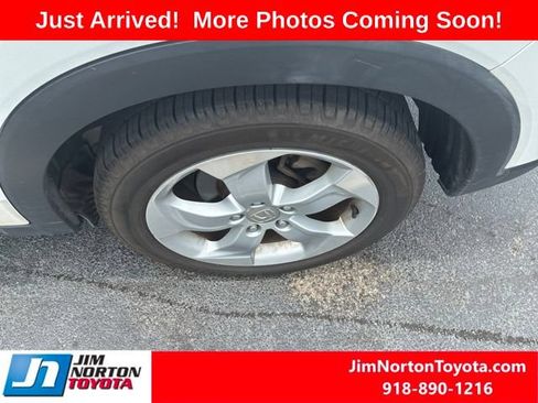 Used 2016 Honda HR-V LX image 7
