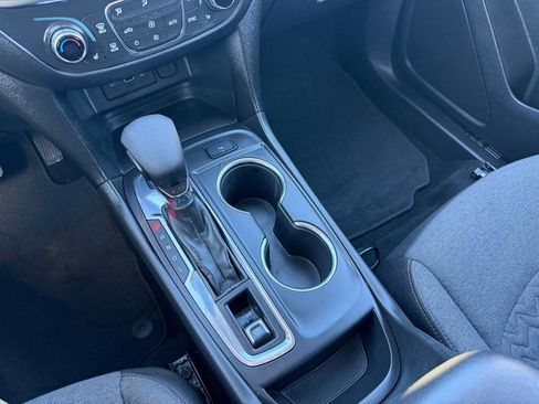 Used 2022 Chevrolet Equinox LT image 23