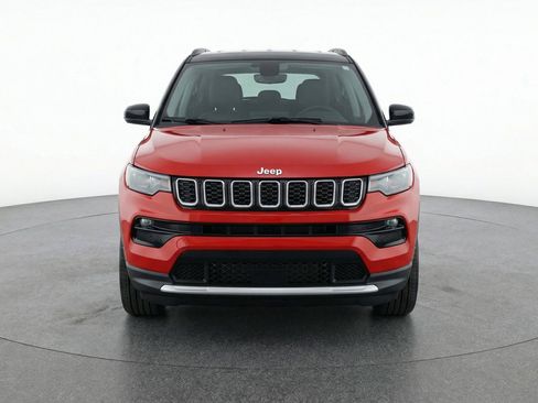 Used 2025 Jeep Compass Limited AWD/4WD image 1