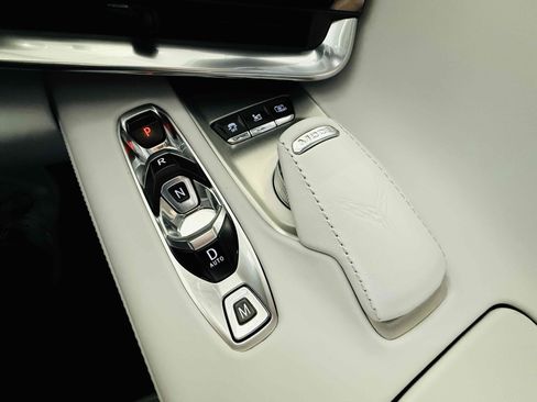 Used 2023 Chevrolet Corvette Stingray Premium Cpe w/ Z51 Performance Package image 69