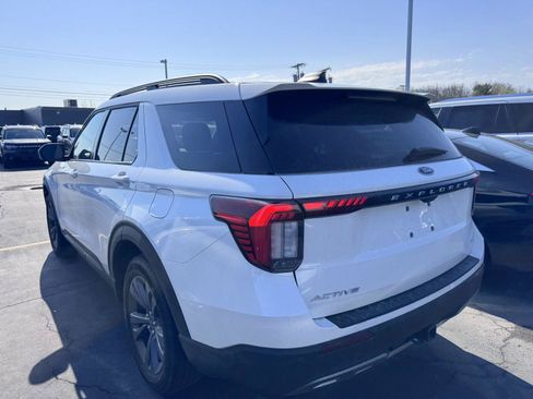 Used 2026 Ford Explorer Active w/ Active Comfort Package AWD/4WD image 6