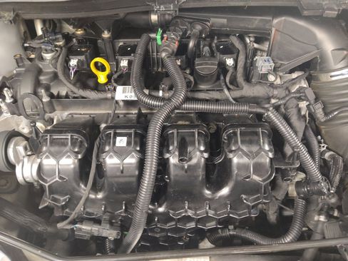 Used 2017 Ford Escape SE FWD image 30