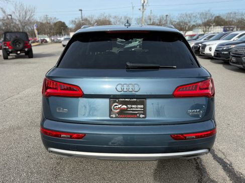 Used 2018 Audi Q5 2.0T Premium w/ Convenience Package image 9