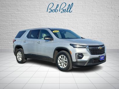 Used 2022 Chevrolet Traverse LS
