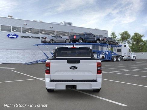 New 2025 Ford Maverick Lobo image 5