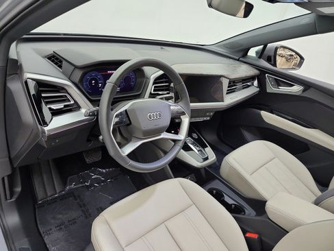 Used 2023 Audi Q4 e-tron Premium Plus w/ Premium Plus RWD image 9