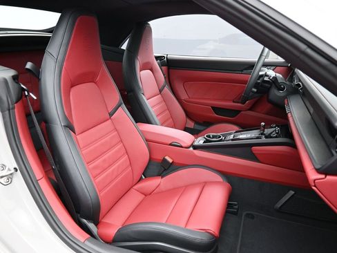 New 2026 Porsche 911 Carrera GTS image 28