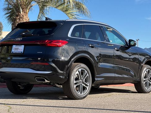 New 2025 Audi Q5 Premium image 4