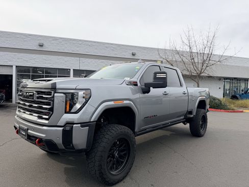 Used 2025 GMC Sierra 2500 AT4 w/ AT4 Premium Plus Package image 1