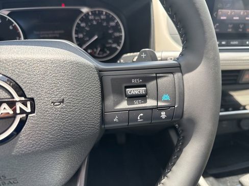 New 2026 Nissan Rogue SV AWD/4WD image 17