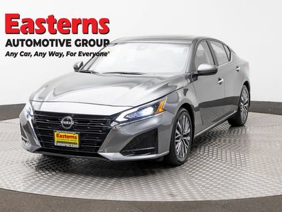Used 2023 Nissan Altima 2.5 SV w/ SV Premium Package