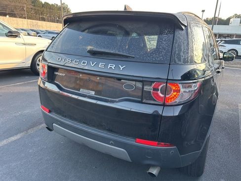 Used 2018 Land Rover Discovery Sport SE image 10