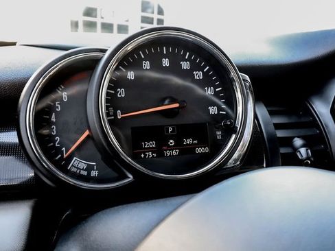 Used 2019 MINI Cooper S image 5