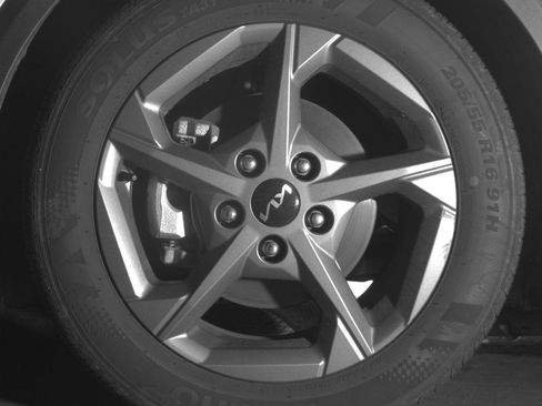 Used 2025 Kia K4 FWD image 12