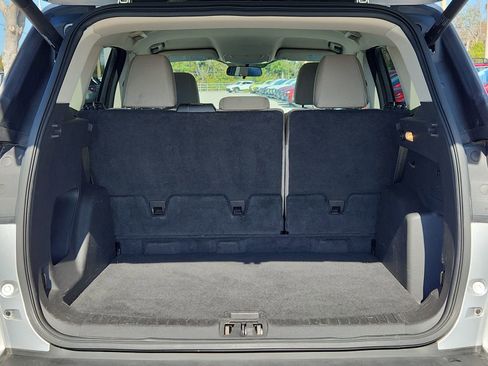 Used 2017 Ford Escape SE w/ Equipment Group 201A image 8