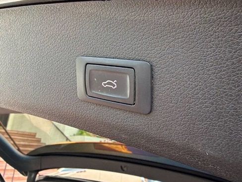 Used 2014 Audi Q7 TDI Prestige w/ Prestige Package image 29