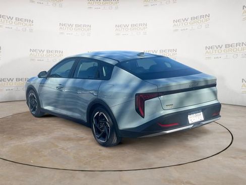 Used 2025 Kia K4 EX FWD image 3