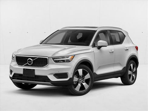 Used 2021 Volvo XC40 T4 Momentum w/ Premium Package FWD image 1