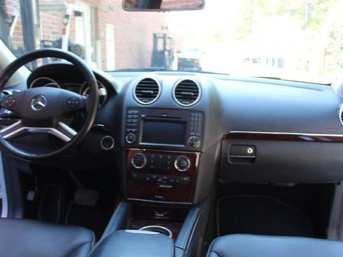 Used 2012 Mercedes-Benz GL 450 450 4MATIC image 15