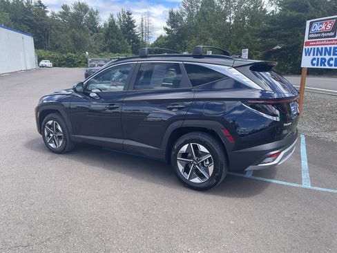 Certified 2025 Hyundai Tucson SEL AWD/4WD image 3