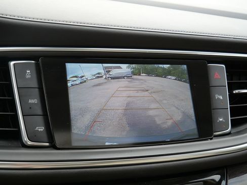 Used 2018 Buick Enclave Premium w/ Experience Buick Package AWD/4WD image 27