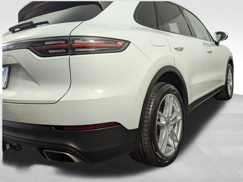 Used 2022 Porsche Cayenne AWD/4WD image 59