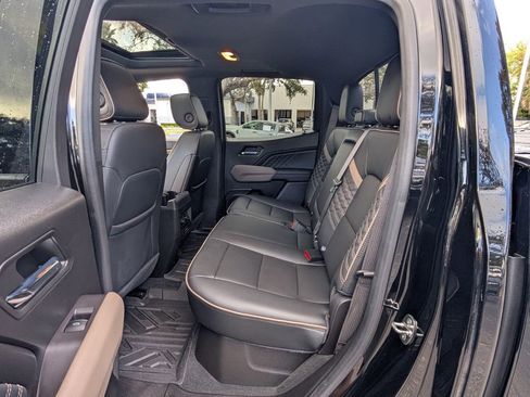 Used 2023 GMC Canyon Denali AWD/4WD image 12