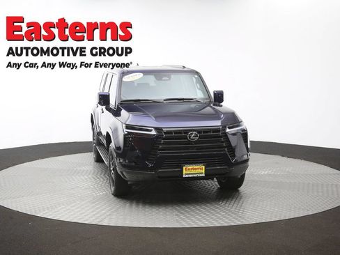 Used 2025 Lexus GX 550 w/ Accessory Package (2T) AWD/4WD image 55