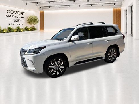 Used 2019 Lexus LX 570 4WD w/ Luxury Package image 4