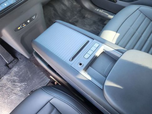 New 2026 Kia EV9 Land image 19