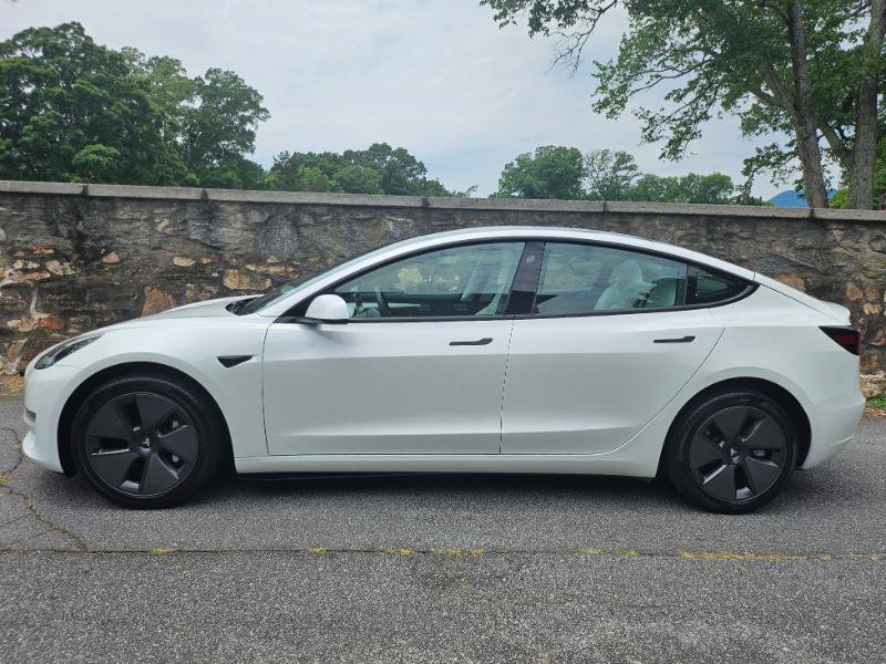 Used 2023 Tesla Model 3 Standard Range RWD image 7
