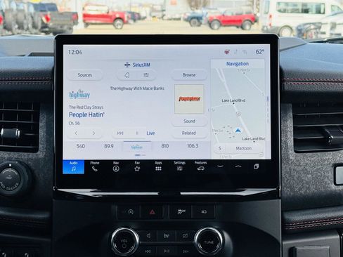 Used 2023 Ford Expedition Limited image 31