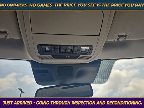 Used 2025 Ford Expedition Active RWD image 21