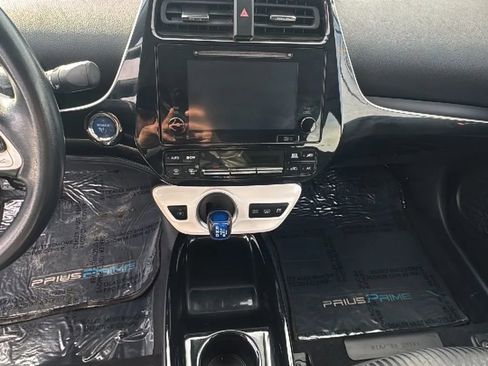 Used 2018 Toyota Prius Prime Plus w/ Carpet Mat Package image 14