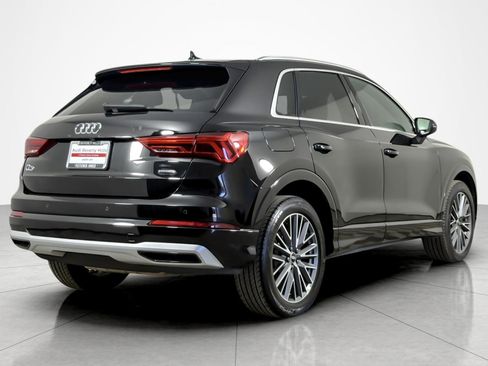 Used 2022 Audi Q3 2.0T Premium w/ Convenience Package AWD/4WD image 5