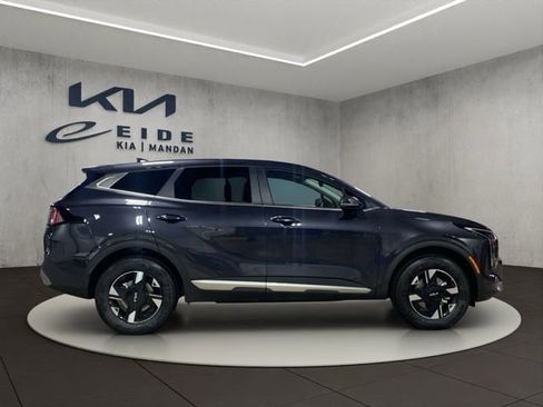 New 2026 Kia Sportage LX image 8