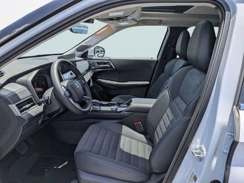 New 2026 Mitsubishi Outlander SE FWD image 21
